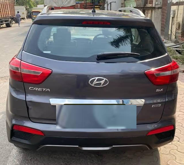 https://images10.gaadi.com/usedcar_image/4641104/original/2f878f00-94ac-40c6-864a-b228d8ffc5f2.png?imwidth=6401