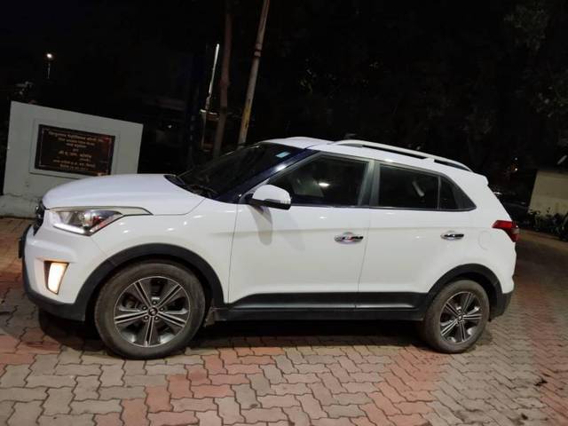 https://images10.gaadi.com/usedcar_image/4641154/original/processed_700050fa-0c2e-4f39-95a5-187179e93b50.jpg?imwidth=6400
