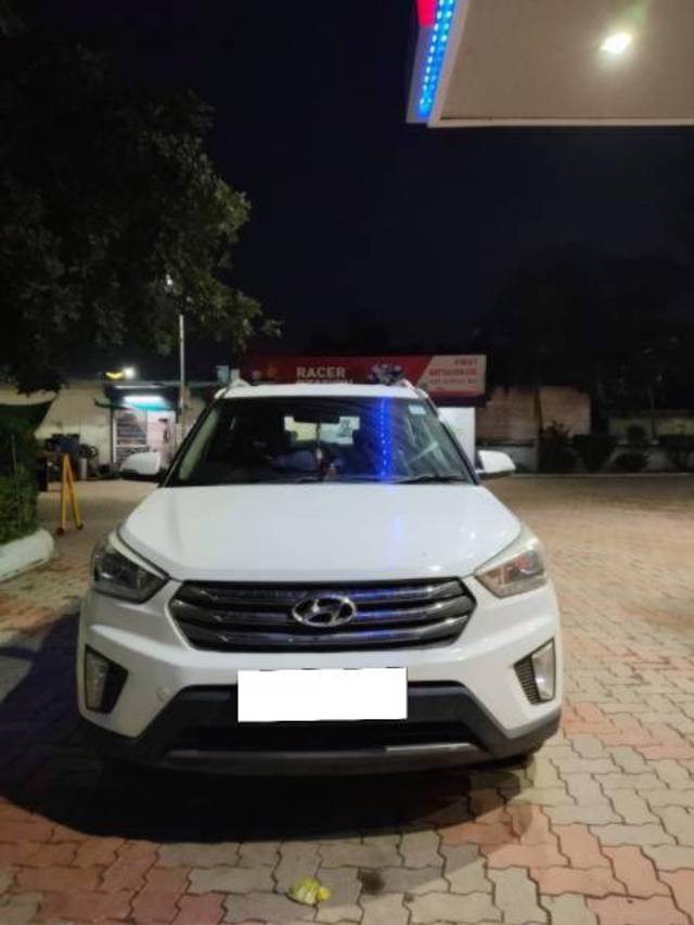 https://images10.gaadi.com/usedcar_image/4641154/original/processed_bf37fe3c-0dcd-4136-a46a-0bf0cf10c99a.jpg?imwidth=6401