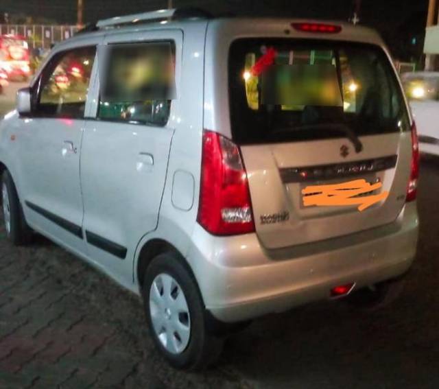 https://images10.gaadi.com/usedcar_image/4641175/original/processed_d38b1e0f-dbcb-4ba8-a9f0-104c8efd279e.jpg?imwidth=6400