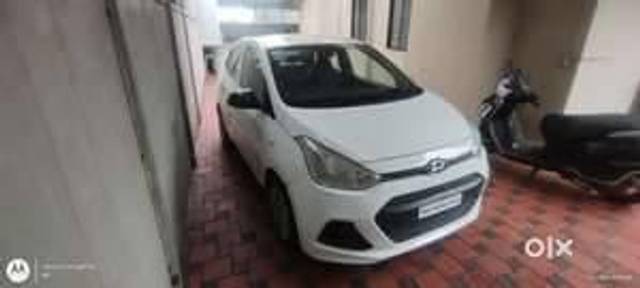 https://images10.gaadi.com/usedcar_image/4641266/original/processed_fadde7ce-4a13-424d-86a2-3975df2a8c04.jpg?imwidth=6400
