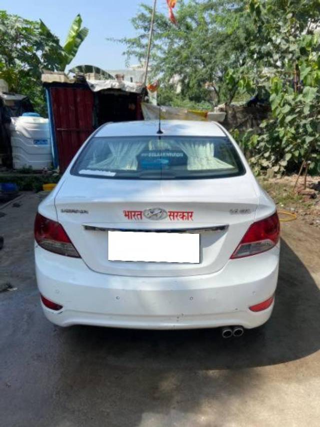 https://images10.gaadi.com/usedcar_image/4641325/original/processed_099928d9-a9d2-4076-9a56-c08ecd5fbff8.jpg?imwidth=6402