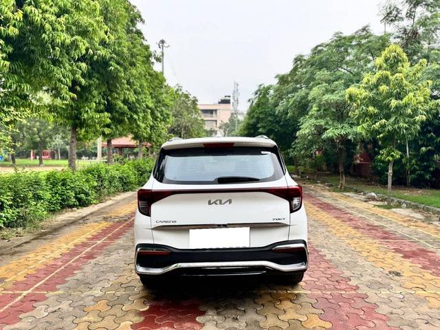 https://images10.gaadi.com/usedcar_image/4641365/original/processed_f67c1494-c155-4626-a436-2c183ef911dd.jpg?imwidth=6402