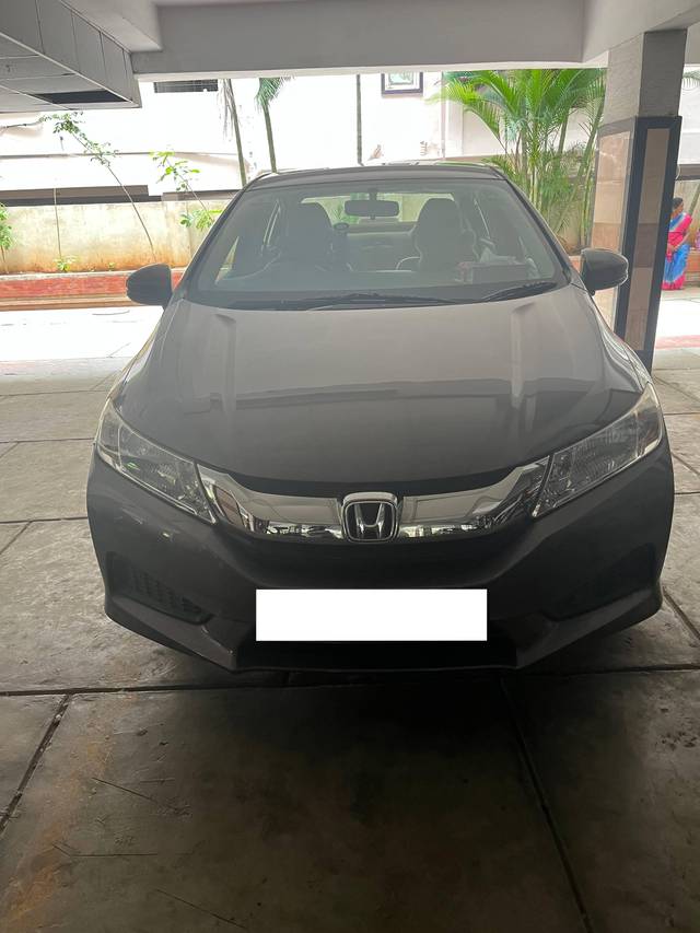 https://images10.gaadi.com/usedcar_image/4641378/original/processed_561a497e-104a-4131-b887-2bfa3e5b726b.jpeg?imwidth=6400