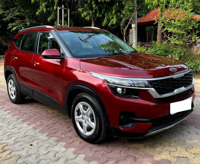 https://images10.gaadi.com/usedcar_image/4641401/original/processed_dabaa1c8-1e8a-4f7d-9287-1ce42f6e650c.jpg?imwidth=6400
