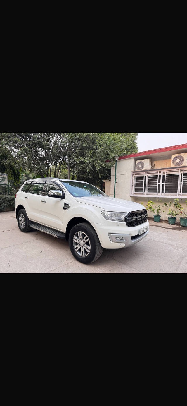 https://images10.gaadi.com/usedcar_image/4641403/original/processed_352af2a3-62ab-4465-b8d4-a43ef5ac8580.png?imwidth=6400