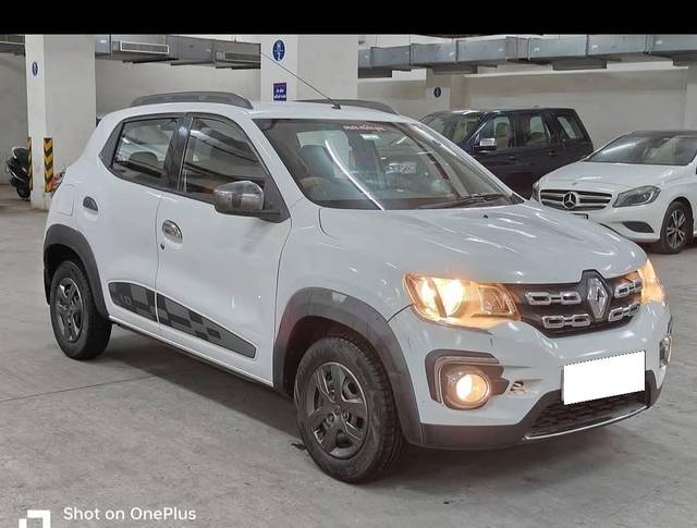 https://images10.gaadi.com/usedcar_image/4641444/original/processed_7ae6b02d5ed6b76d6ee12b7d90fa1ccb.jpg?imwidth=6400