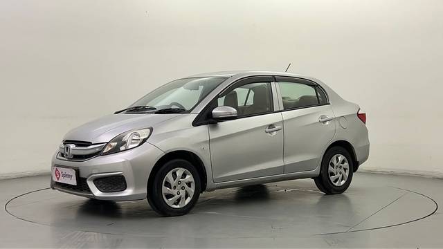 https://images10.gaadi.com/usedcar_image/4641467/original/c16ca0931933196bb0a01d9bc53213b9.JPG?imwidth=6400