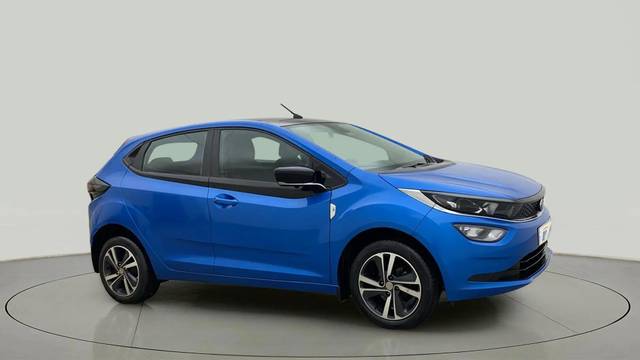 https://images10.gaadi.com/usedcar_image/4641493/original/e098ca706a174c48872c0e85071b8bc2.jpg?imwidth=6400
