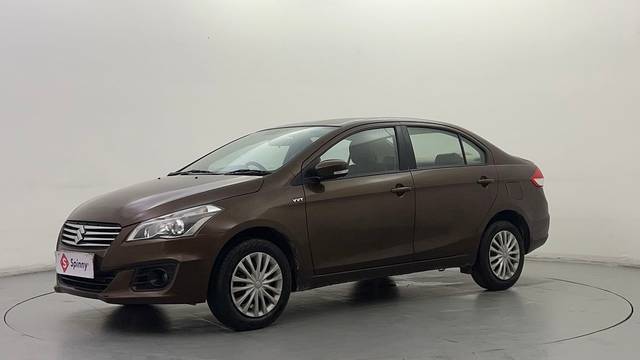 https://images10.gaadi.com/usedcar_image/4641548/original/52a103be10fc35f0665b91970b539065.JPG?imwidth=6400