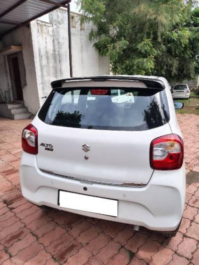 https://images10.gaadi.com/usedcar_image/4641573/original/processed_e038dbc8-7b57-4a36-9a9b-16d558b5d198.jpg?imwidth=6401