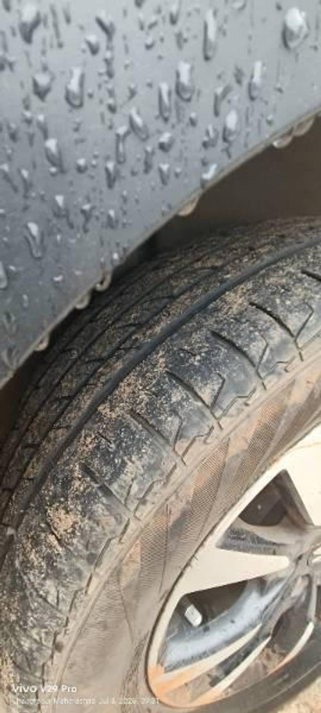 https://images10.gaadi.com/usedcar_image/4641587/original/processed_8895f1b9-d1c9-47bf-ba20-1aca9ede2c22.jpg?imwidth=6402