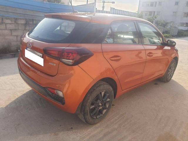 https://images10.gaadi.com/usedcar_image/4641637/original/processed_26322b73c038fedc40f0975c1eebd61a.jpg?imwidth=6402