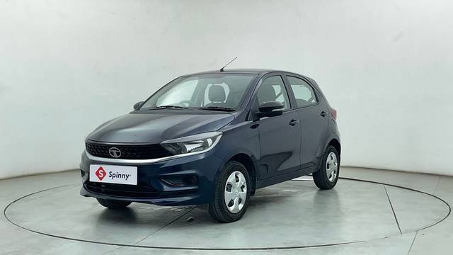 https://images10.gaadi.com/usedcar_image/4641725/original/19825dc772b6d26792c93dddfd38289d.JPG?imwidth=6400
