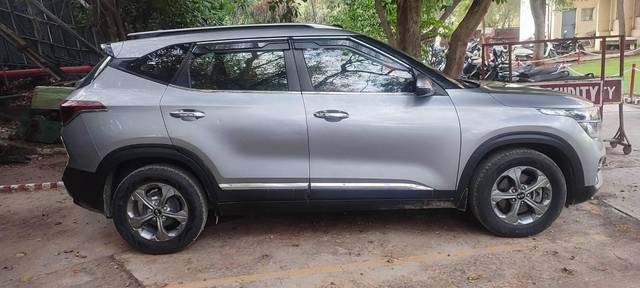 https://images10.gaadi.com/usedcar_image/4641758/original/processed_ca6abe38-8fbc-4927-b72e-def65b3404f8.jpg?imwidth=6400