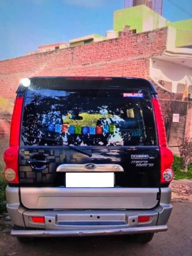 https://images10.gaadi.com/usedcar_image/4641820/original/processed_6aabb7d6-db04-44e2-befc-0539c836d169.jpg?imwidth=6401