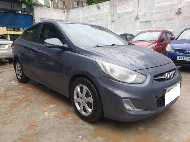 https://images10.gaadi.com/usedcar_image/4641848/original/processed_6dd3100f65e97514d3394387715037f3.jpg?imwidth=6400