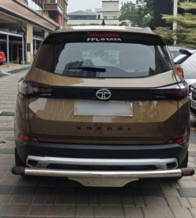 https://images10.gaadi.com/usedcar_image/4641868/original/processed_bc16f6e3f965d0d629fc66866d70b53c.png?imwidth=6401
