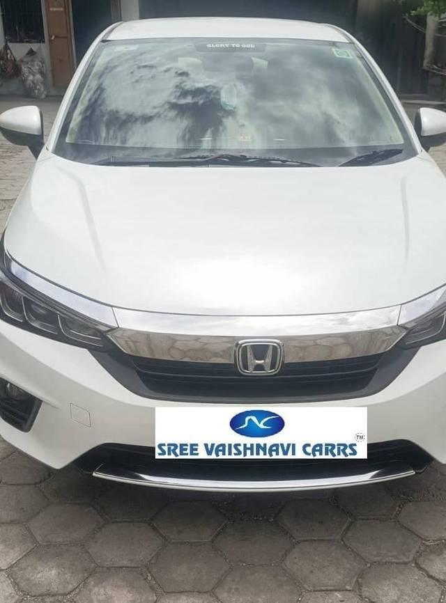 https://images10.gaadi.com/usedcar_image/4641888/original/processed_bc7066f74ceebc800f647d7adfebed18.jpeg?imwidth=6402