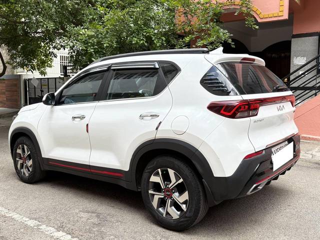 https://images10.gaadi.com/usedcar_image/4641952/original/processed_7ee8f34c7c10ee4ac5267522be386dde.jpg?imwidth=6402