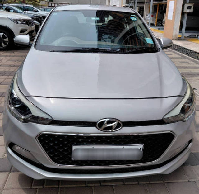 https://images10.gaadi.com/usedcar_image/4641954/original/processed_5b6fb35cafa1ab56edb293137193d0a2.png?imwidth=6400