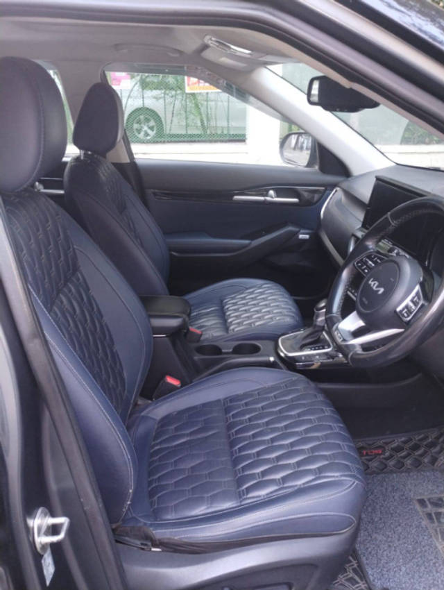 https://images10.gaadi.com/usedcar_image/4641959/original/fea6183dd416141614c1b7ad3facd591.png?imwidth=6402