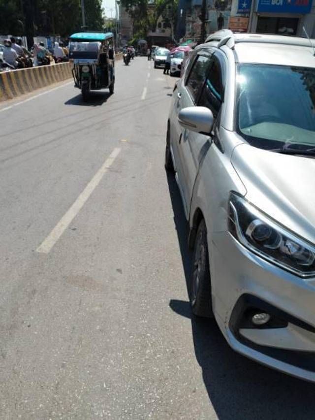 https://images10.gaadi.com/usedcar_image/4641963/original/processed_00828129-7a69-4863-8ec7-569fdddaa810.jpeg?imwidth=6400