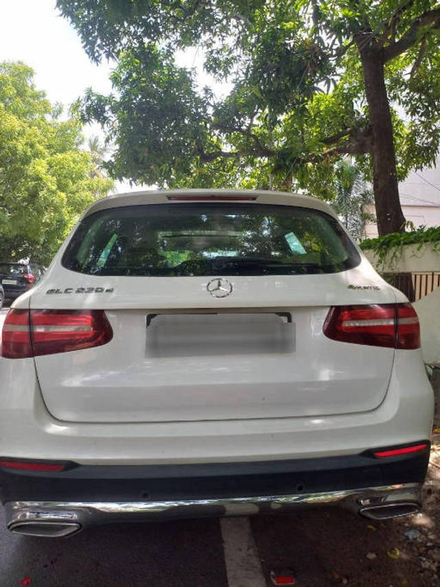 https://images10.gaadi.com/usedcar_image/4642003/original/processed_1bcf56e82d9e21b305e9425d163b737f.png?imwidth=6402