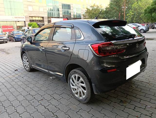 https://images10.gaadi.com/usedcar_image/4642006/original/processed_77cdabc3df3df18c5ea3219704e5d512.jpg?imwidth=6402