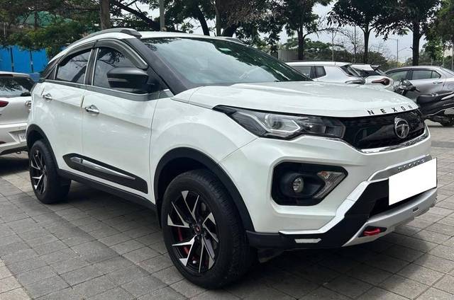 https://images10.gaadi.com/usedcar_image/4642019/original/processed_1f2cbf0a6942a61a35f0b085c675a700.jpg?imwidth=6400