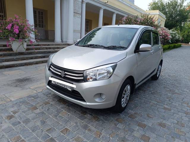 https://images10.gaadi.com/usedcar_image/4642038/original/processed_aa7a2272-b378-4993-bad4-2288f97276f5.jpg?imwidth=6402