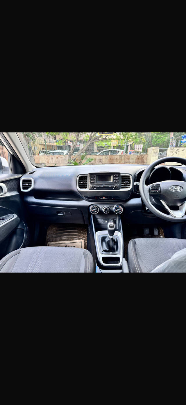 https://images10.gaadi.com/usedcar_image/4642090/original/processed_27b7120f-c160-4158-953e-fd8a4551d7d3.png?imwidth=6400