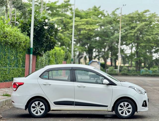 https://images10.gaadi.com/usedcar_image/4642091/original/08da0c4f90cfaa8cd51f19c3b9b84178.jpg?imwidth=6401