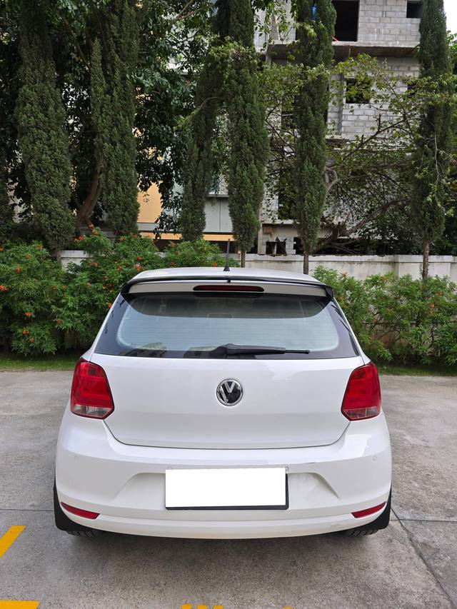 https://images10.gaadi.com/usedcar_image/4642098/original/processed_52153c01a7778cf0e61971c4aa383b5e.jpg?imwidth=6402