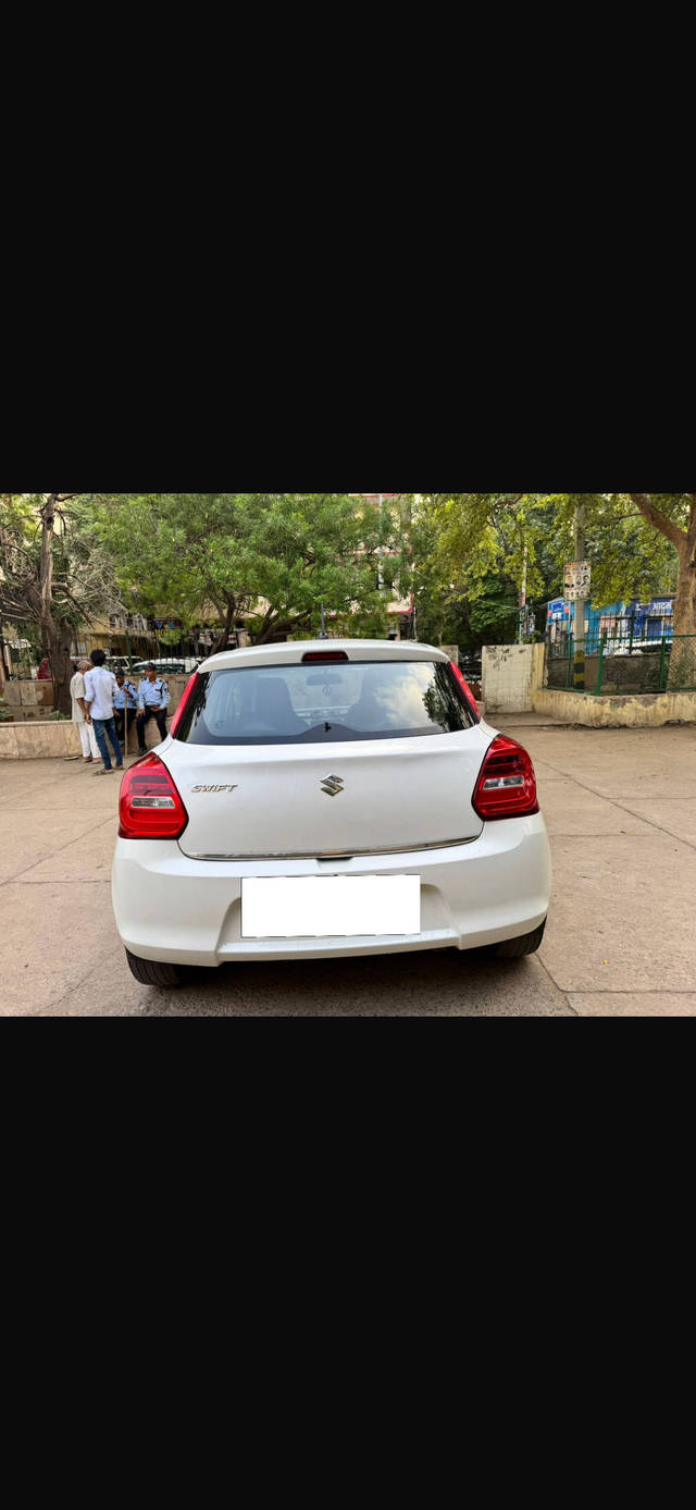 https://images10.gaadi.com/usedcar_image/4642107/original/processed_785ece62-d742-4250-9c95-c92103a95d1d.png?imwidth=6401