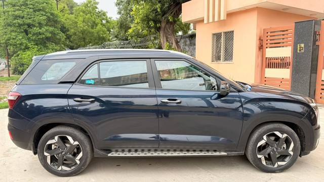 https://images10.gaadi.com/usedcar_image/4642109/original/processed_abc1a513a79a1b3e6f67c74e1a41e86a.jpg?imwidth=6401