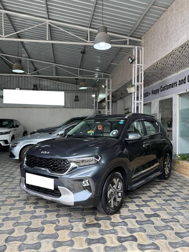 https://images10.gaadi.com/usedcar_image/4642111/original/processed_0ccbe9b4d9c50dc8254e108176952fef.jpg?imwidth=6400