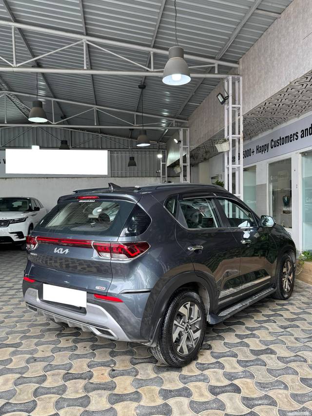 https://images10.gaadi.com/usedcar_image/4642111/original/processed_a888844c939b52d1fcb0100afd9bd473.jpg?imwidth=6401
