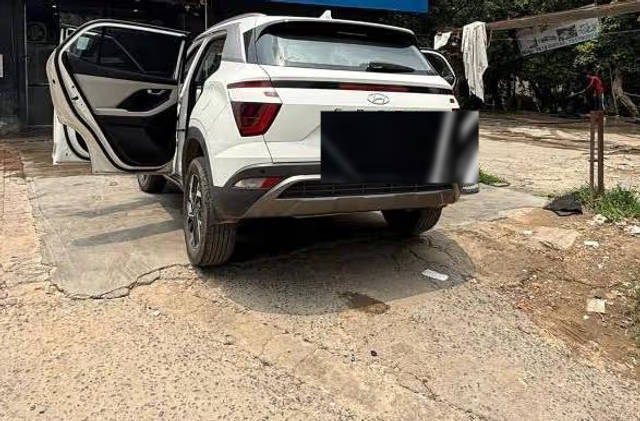 https://images10.gaadi.com/usedcar_image/4642115/original/88b48980-1ba2-419e-9f36-a91e0149ef2a.png?imwidth=6401