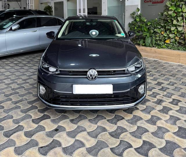 https://images10.gaadi.com/usedcar_image/4642117/original/processed_8a366f2cc8e1664306a02598156962a8.jpg?imwidth=6402