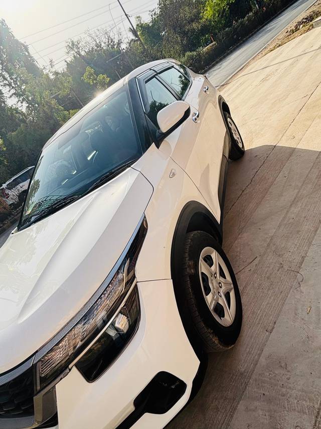 https://images10.gaadi.com/usedcar_image/4642122/original/e08717116eec18d1351f77c5a904adb3.jpg?imwidth=6400
