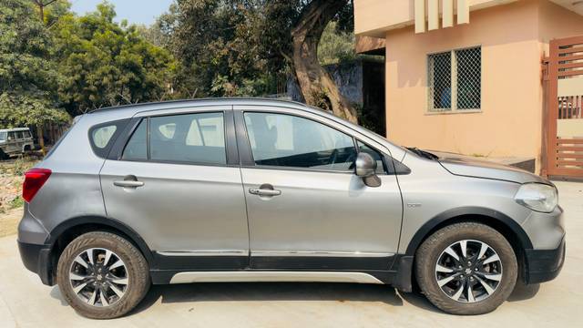 https://images10.gaadi.com/usedcar_image/4642123/original/61ff09bf3ef9cd7f24761ea3404fb2ff.jpg?imwidth=6401