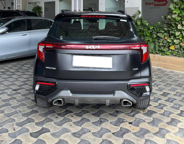 https://images10.gaadi.com/usedcar_image/4642124/original/processed_4e39a64fc6d81d015335a936468ac807.jpg?imwidth=6402