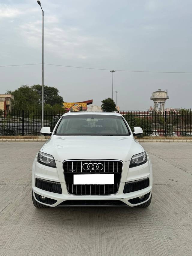 https://images10.gaadi.com/usedcar_image/4642131/original/processed_e758538aae8e3d287f17a376184d0a7c.jpg?imwidth=6402