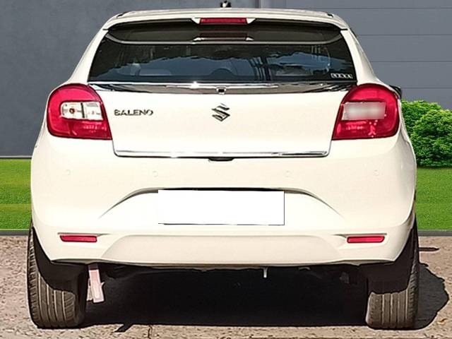 https://images10.gaadi.com/usedcar_image/4642140/original/processed_7edd5cf012de3f53d0a386f9be8d4434.jpg?imwidth=6402