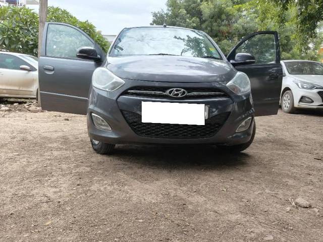https://images10.gaadi.com/usedcar_image/4642166/original/processed_084f3f8f-02e2-4201-9a44-d23f78482e9d.jpeg?imwidth=6402