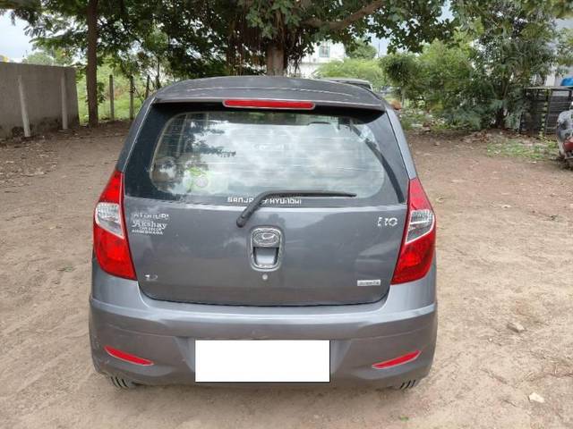 https://images10.gaadi.com/usedcar_image/4642166/original/processed_4432832b-ef85-46b2-b7a5-d2951bd04b6a.jpeg?imwidth=6401