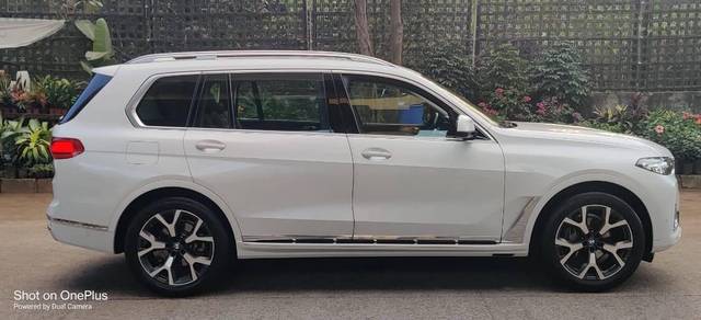 https://images10.gaadi.com/usedcar_image/4642170/original/processed_ea8759e46eca8b36134fc387146615a9.jpg?imwidth=6401