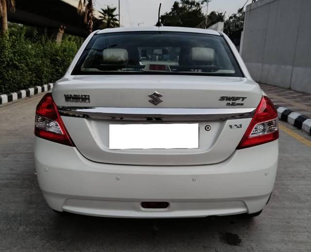 https://images10.gaadi.com/usedcar_image/4642241/original/processed_c5bd2da3c544472e63f63004109d1202.jpg?imwidth=6401