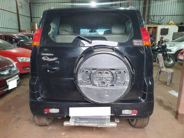https://images10.gaadi.com/usedcar_image/4642247/original/processed_92b31a9cea0d1e0b8c925763262143ae.jpg?imwidth=6402